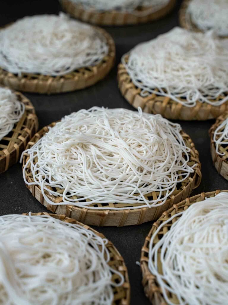 String hoppers